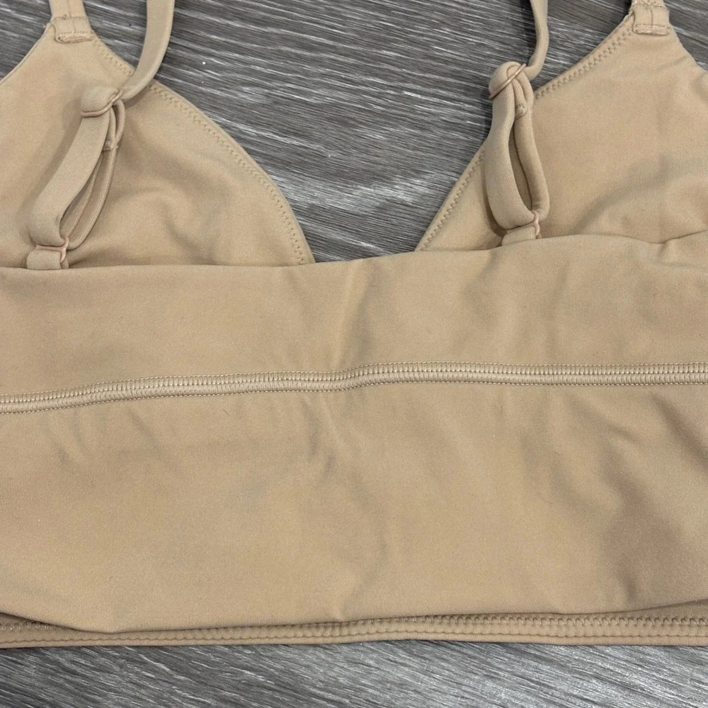 SKIMS Fits Everybody Triangle Longline Bralette Clay Nude Medium Lingerie Lounge - Picture 7 of 10